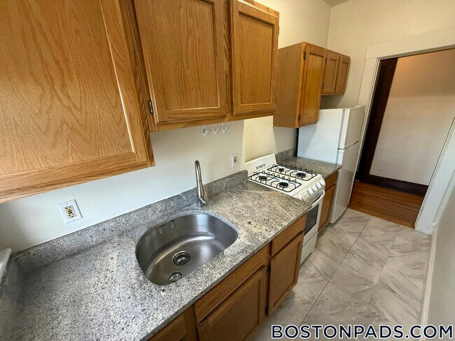 Foto del edificio - 163 Summer St