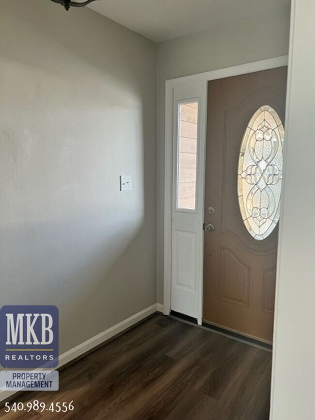 Foto del edificio - Recently Renovated 3BR/2BA Single Family Home