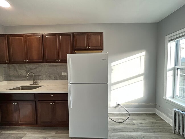 Foto del edificio - 6956 N Ashland Ave