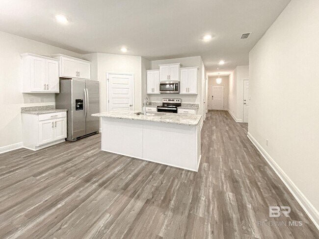 Building Photo - 13204 Shoshoney Cir