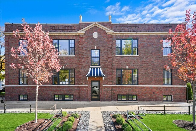 Foto del edificio - 4153 N Hermitage Ave