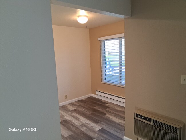 Foto del edificio - 3905 Clear Acre Ln