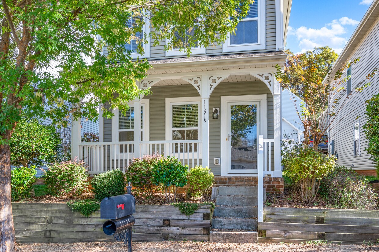 Foto principal - 11515 McDunkeld Dr