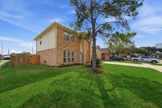 Building Photo - 8974 Green Castle Way