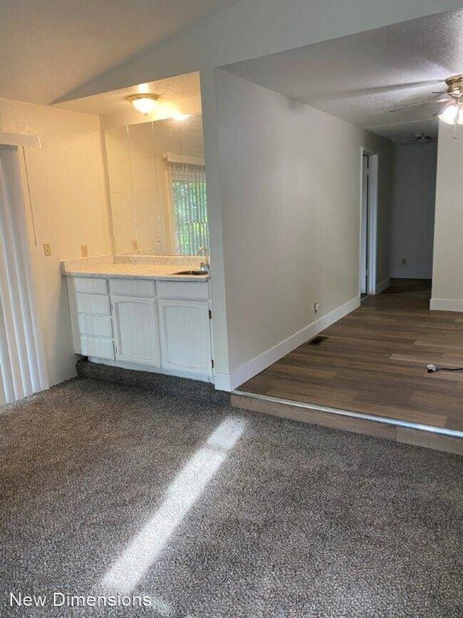 Building Photo - 3 br, 2 bath House - 4295 Spring Drive