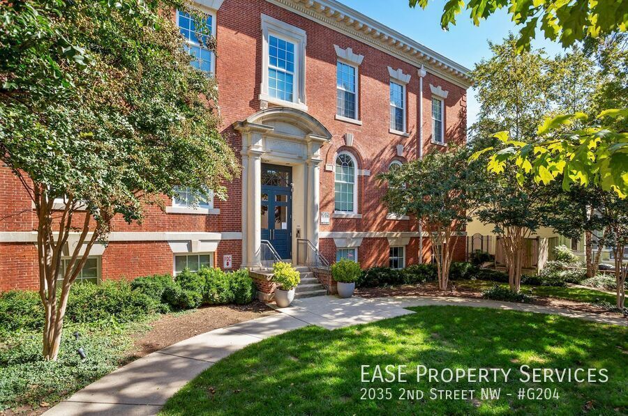 Foto principal - 2035 2nd St NW