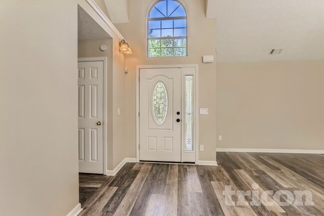 Building Photo - 2024 Atha Woods Dr