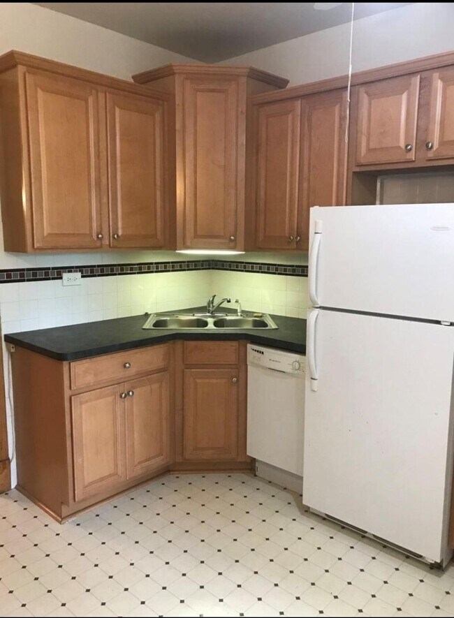 Kitchen North - 119 Washington Blvd