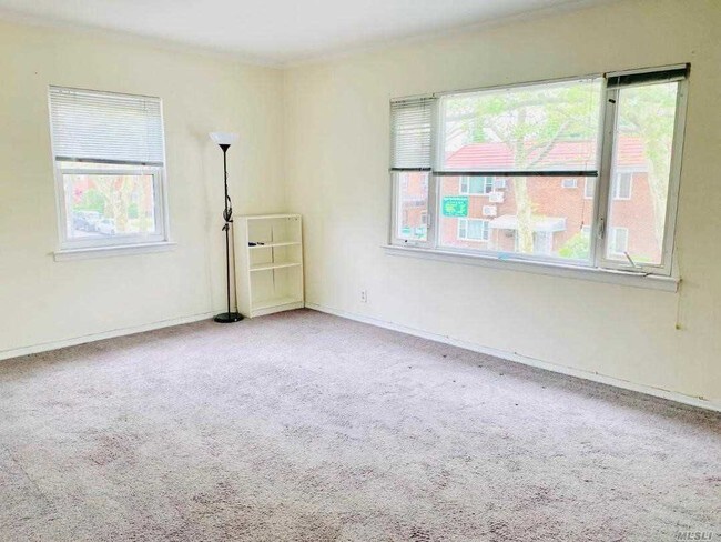 Building Photo - 73-05 197th St