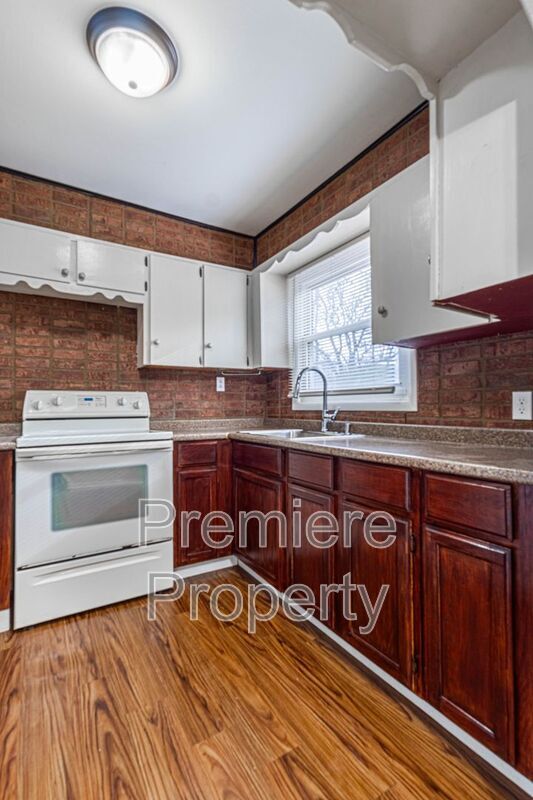 Foto del edificio - 7111 NE 52nd St