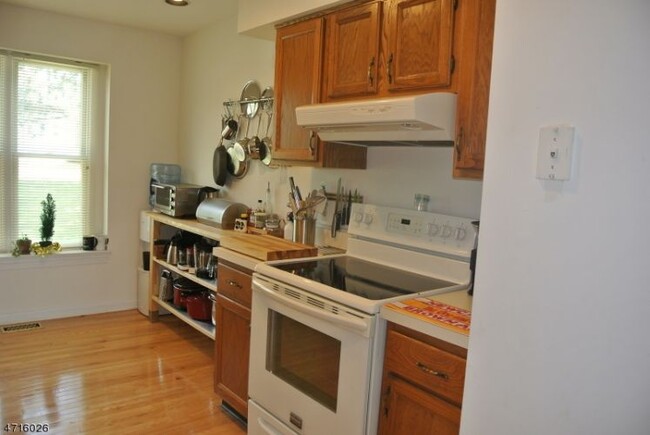 Building Photo - 3 Ruffed Grouse Dr