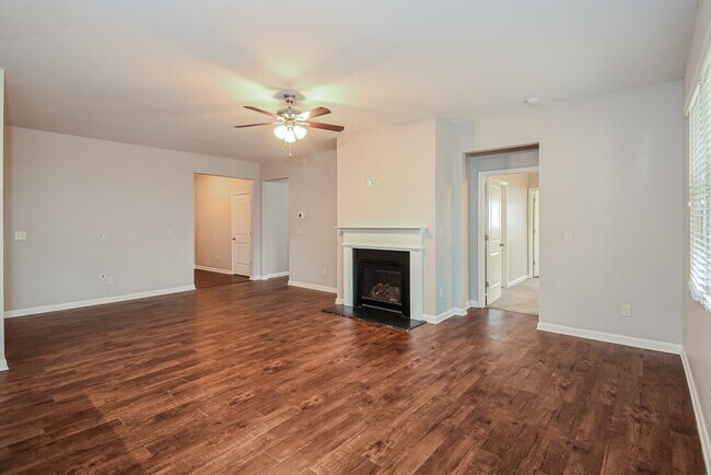 Building Photo - 141 Ivey Meadow Dr