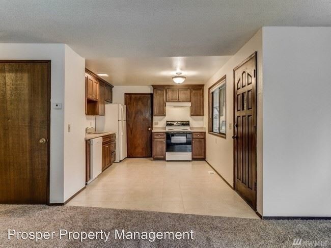 Foto del edificio - 9517-9519 147th St Ct E