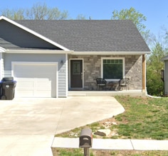 Building Photo - 3410 SE Taurus Ave