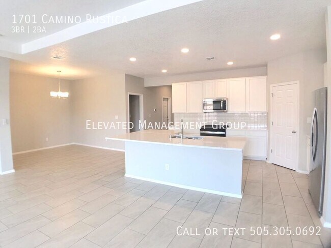 Foto del edificio - 1701 Camino Rustica SW