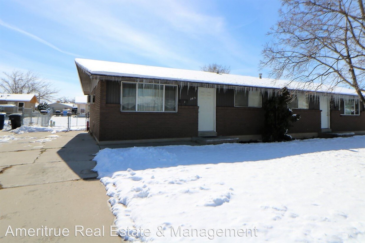 Primary Photo - 2 br, 1 bath Apartment - 263 W 310 N