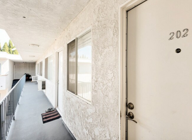Foto del edificio - 2884 Sawtelle Blvd