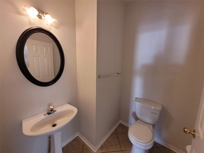 Foto del edificio - 17403 Canyon Knoll Dr