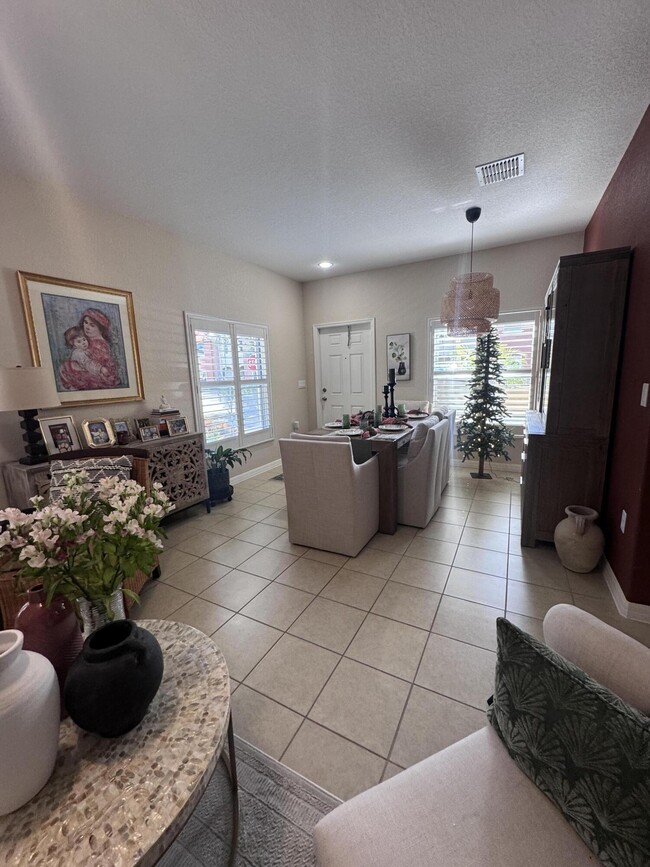 Foto del edificio - 169 Monterey Bay Dr