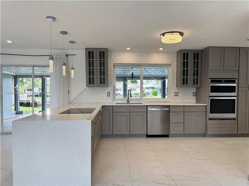 Foto principal - 6311 NE 20th Way