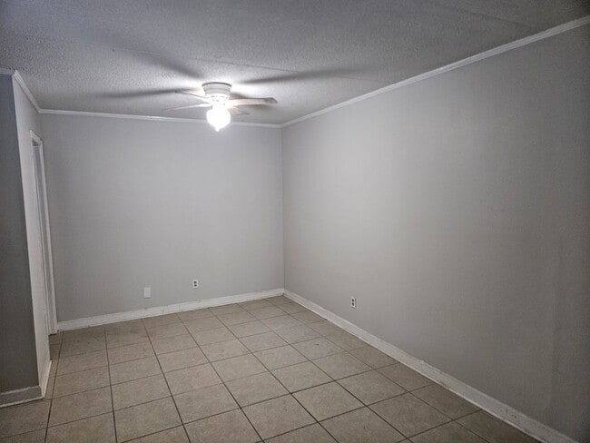 Photo - 2718 Painter Avenue Apartment