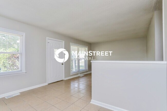 Foto del edificio - 3 Bedroom Pet-Friendly Home in ST PETERS, MO with Main Street Renewal
