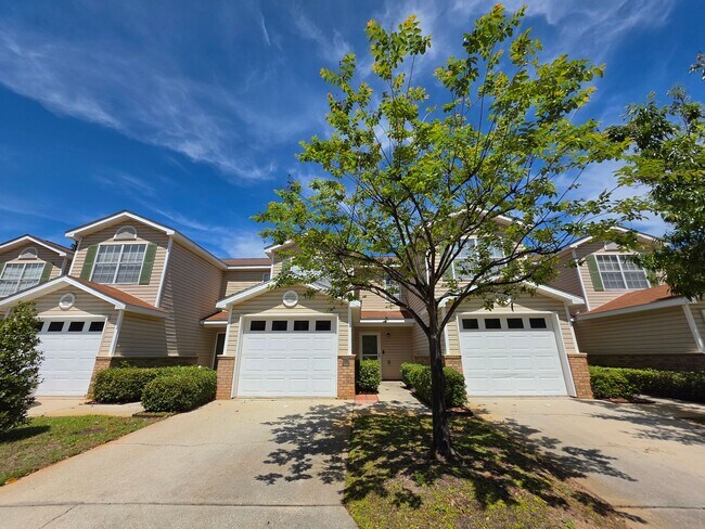 Foto del edificio - Gulf Shores town home with garage