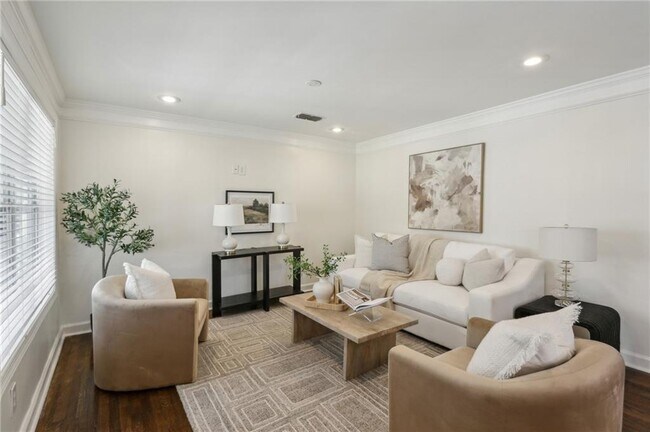 Foto del edificio - 1833 Flat Shoals Rd SE