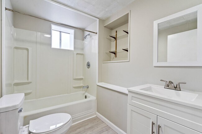 Building Photo - 139 Brightwood Ave