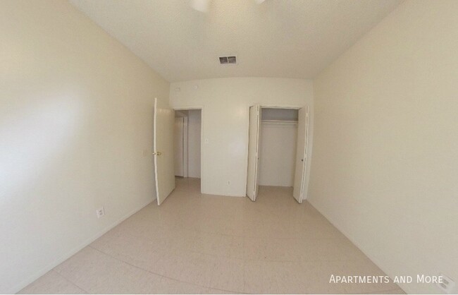 Building Photo - Charming 3 bedroom 1 bath in a great locat...