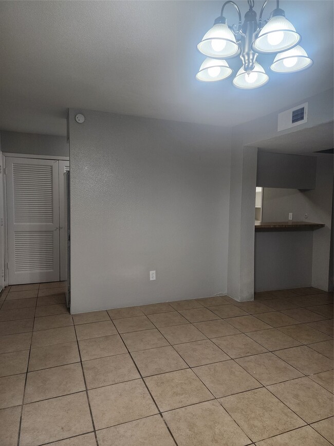 Building Photo - 4034 Belle Park Dr