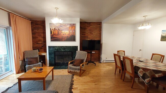 Photo du bâtiment - 4558 Rue Berri