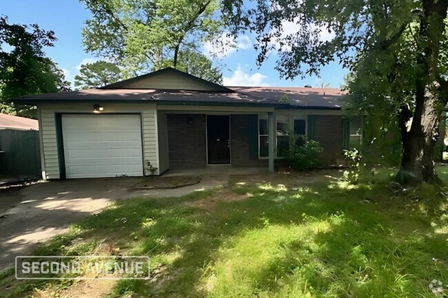 Building Photo - 11 Luau Dr