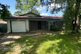 Building Photo - 11 Luau Dr