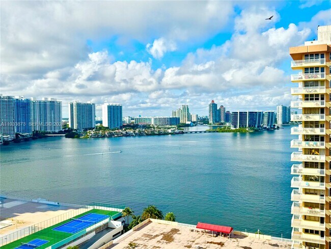 Foto del edificio - 250 174th St