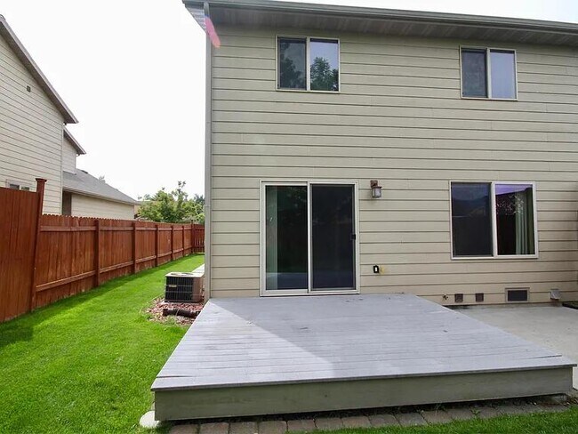 Foto del edificio - 164 Meriwether Ave