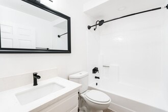 Interior Photo - 315 South Virgil Ave