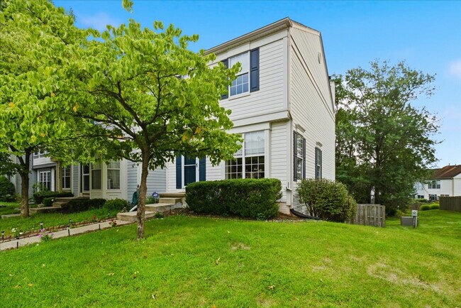 Foto del edificio - Updated 3BR End-Unit Townhome in Ashburn Farm