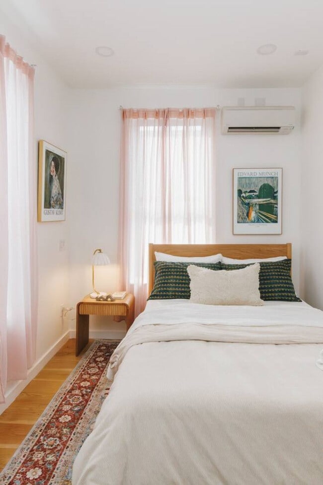 Foto del edificio - 1508 Pleasant St