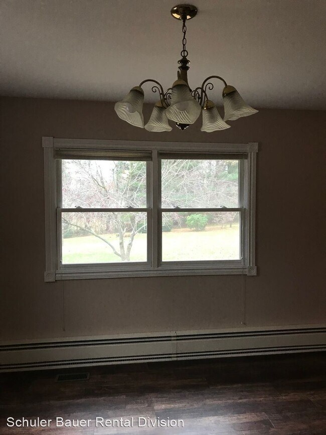 Building Photo - 4 br, 2 bath House - 5616 New Chapel Rd.