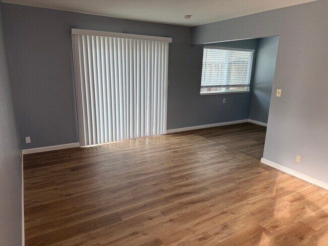 Foto del edificio - 661 Oldham Way