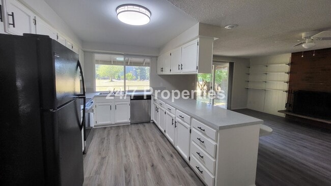 Building Photo - New Everything! - Beautiful Ranch Home in ...