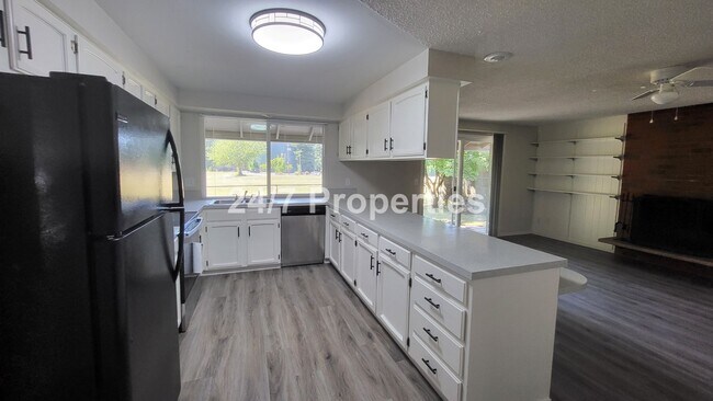 Foto del edificio - New Everything! - Beautiful Ranch Home in ...