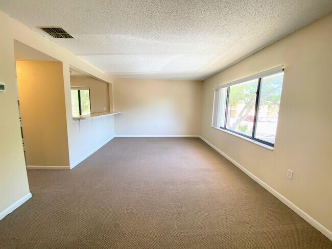 Building Photo - 1409 Alpine Rd