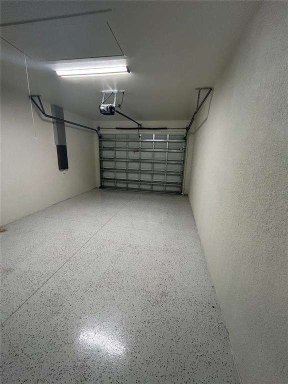 Building Photo - 7361 S Plum Tree