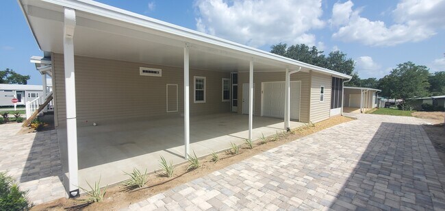 Foto del edificio - 1620 Killarney Ct