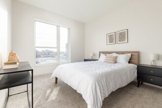 Interior Photo - Lynvue