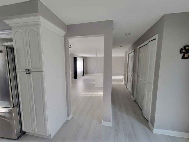 Building Photo - 16769 Walnut Creek Dr