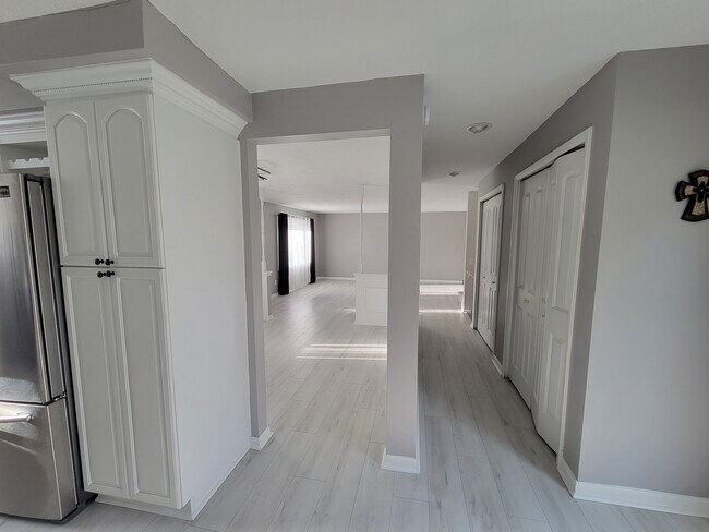 Foto del edificio - 16769 Walnut Creek Dr