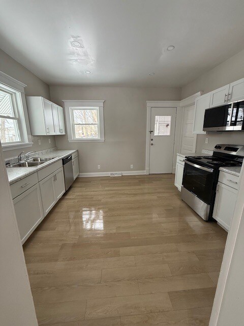 Foto del edificio - 911 E Washington St